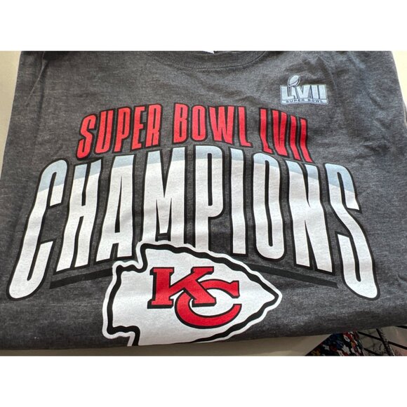 Fanatics NFL Super Bowl LVII Champions Chiefs Roster T Shirt Mens 2XL Gray NEW - Picture 9 of 10